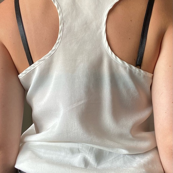 Whits Tank Top - Picture 3 of 4